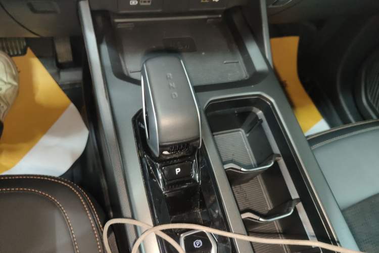 Used Geely Auto Haoyue L 2025 2.0T DCT Luxury Edition