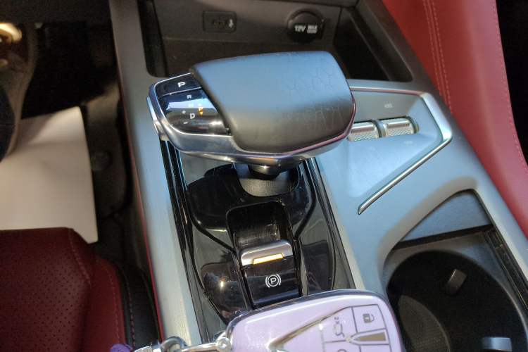 Used Changan CS75 PLUS 2022 1.5T Automatic Luxury Model
