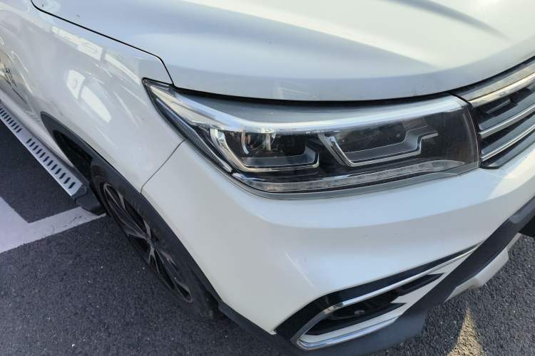 Used FORTHING Joyear X5 2017 Jingxiang Series 1.5T Manual Luxury Model
