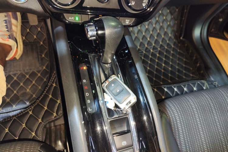 Used Honda Vezel 2017 1.8L CVT 2WD Elite Model