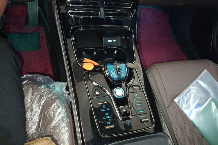 Used BYD Han 2023 EV Champion Edition 605KM Front-Drive Premium Model
