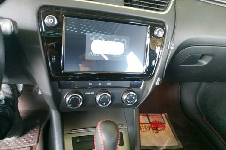 Used Skoda Octavia 2018 1.6L Automatic Luxury Edition
