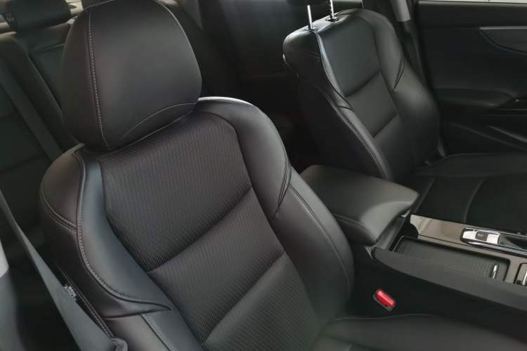 Used Honda Spirior 2017 2.0L Classic Edition
