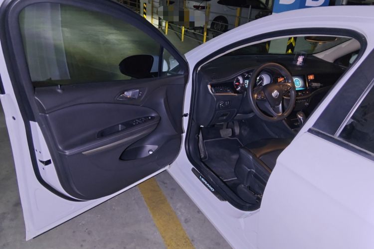 Used Buick Verano 2017 Sedan 20T Dual-Clutch Leading Model
