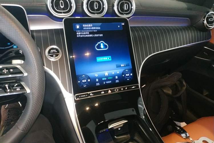 Used Mercedes-Benz GLC 2023 GLC 300 L 4MATIC Dynamic Edition 5-seater
