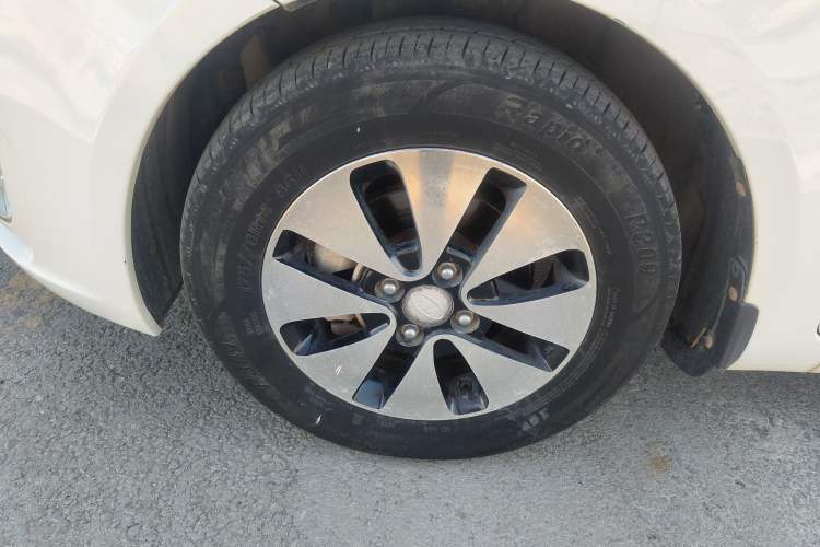 Used Kia K2 2012 Sedan 1.4L Automatic GLS Commemorative Edition
