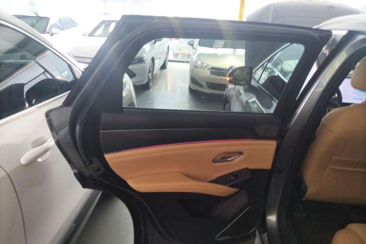 Used BYD Song L DM-i 2024 160 km Excellence Version
