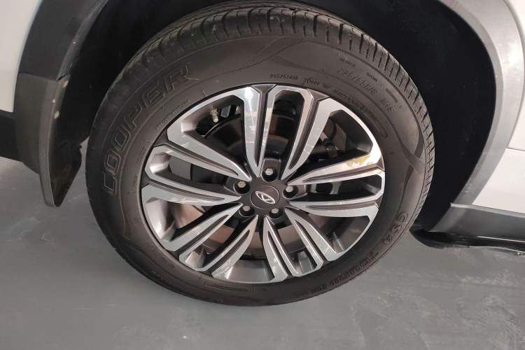 Used Chery Tiggo 8 2019 1.6 TGDI Automatic Luxury Model
