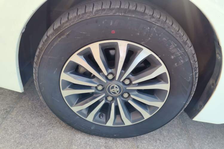 Used Toyota Corolla 2017 Revised Version 1.2T S-CVT GL
