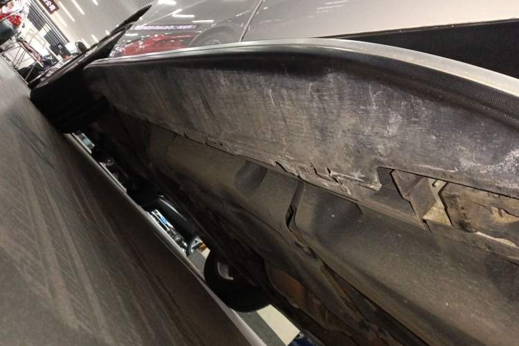 Used Mercedes-Benz M-Class 2014 ML 320 4MATIC
