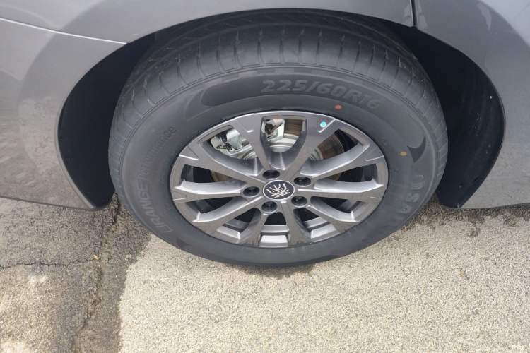 Used BYD Qin L 2025 DM-i Smart Drive 80KM Leading Model