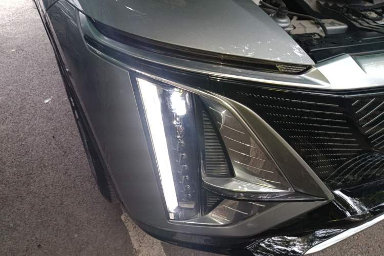 Used Cadillac LYRIQ 2022 Rear-Drive Long-Range Luxury Edition
