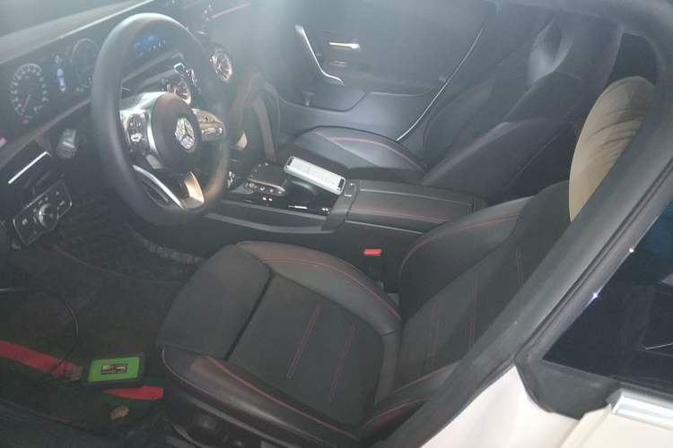 Used Mercedes-Benz CLA 2022-Year Updated CLA 200