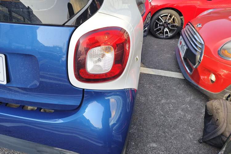 Used  fortwo 2018 1.0L 52kW Hardtop Dynamic Version China V
