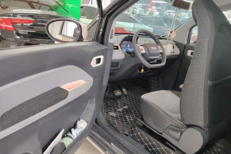 Used Chery QQ Ice Cream 2022 170km Sundae Phosphate Lithium-Ion
