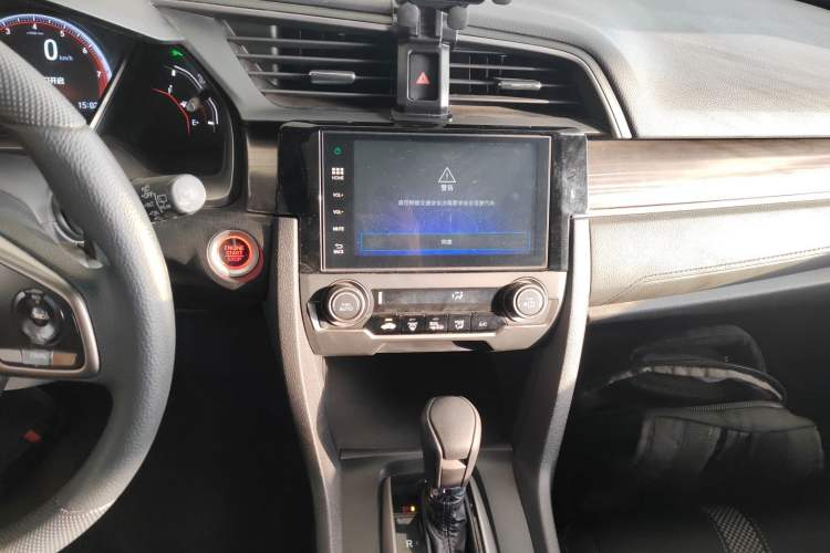 Used Honda Civic 2021 HATCHBACK 220TURBO CVT Trendy Cool Edition
