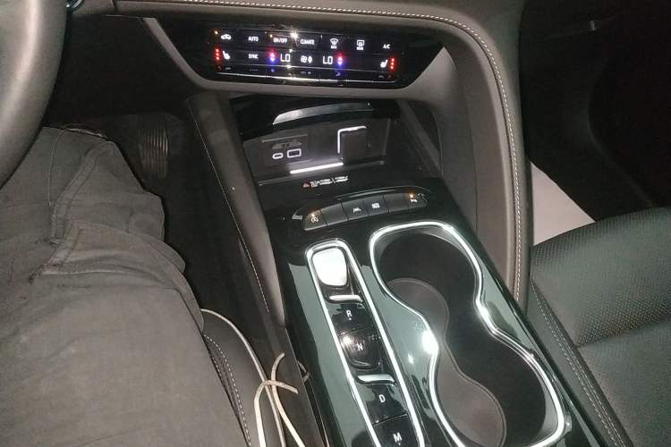 Used Buick Envision 2023 Encore S 552T Two-Wheel Drive Luxury Model