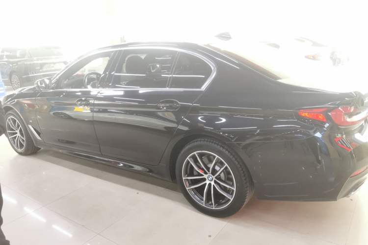 Used BMW 5 Series 2022 Second Facelift 525Li M Sport Package