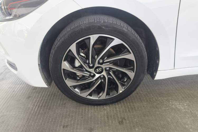 Used Hyundai Elantra 2020 1.4T Dual-Clutch Xuan Dong · Dynamic Version
