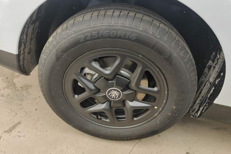 Used BYD Qin PLUS 2025 DM-i Smart Drive 55KM Leading Model
