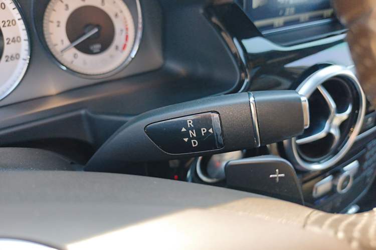 Used Mercedes-Benz GLK-Class 2013 Facelift GLK 300 4MATIC Luxury Edition