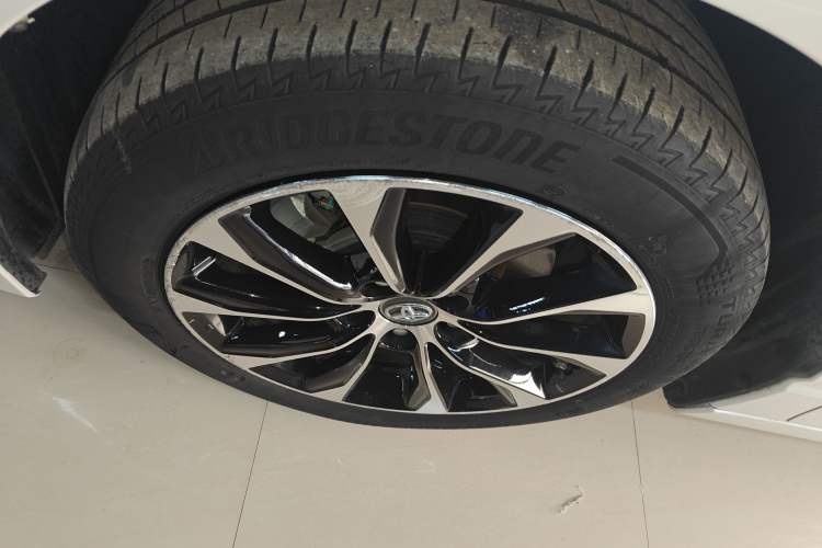 Used Toyota Avalon 2023 2.0L Luxury Edition
