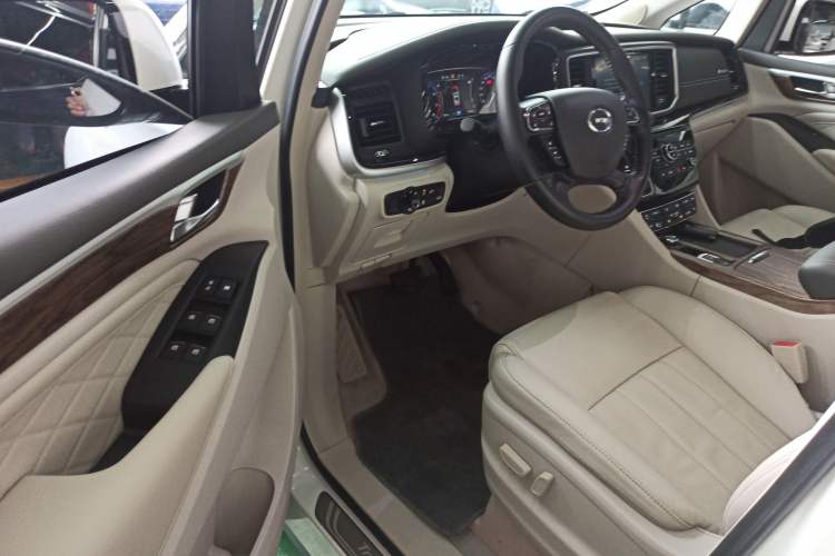 Used GAC Trumpchi M8 2018 320T Luxury Edition