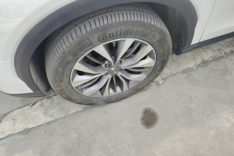 Used GAC Trumpchi GS8 2017 320T Two-Wheel Drive Luxury Smart Connectivity Version (7 Seats)