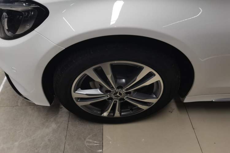 Used Mercedes-Benz C-Class 2017 Facelift C 200 L Sport Edition
