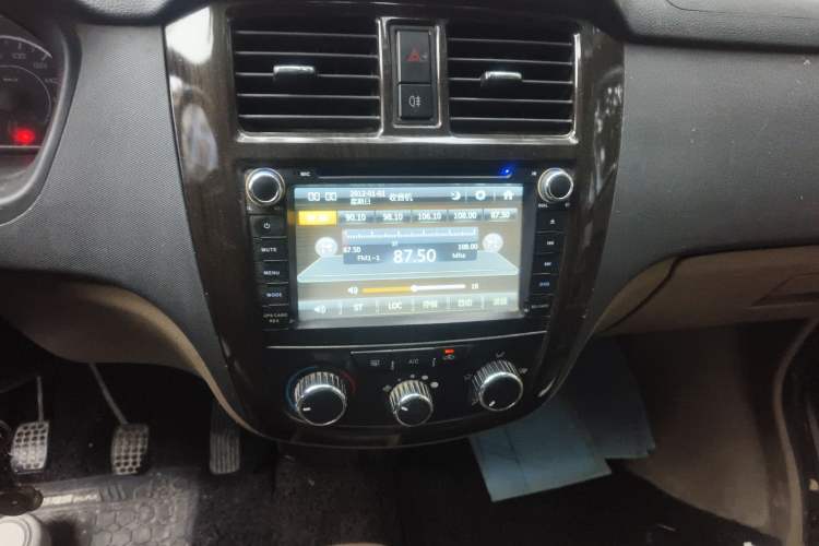 Used Wuling Rongguang 2014 1.2L S Standard Model
