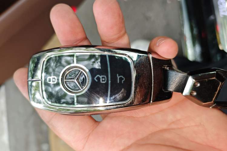 Used Mercedes-Benz E-Class 2023 E 260 L
