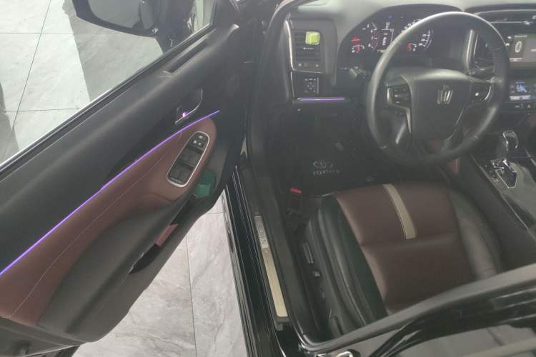 Used Toyota Crown 2017 2.0T Sport Edition
