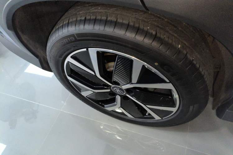 Used BYD Song L DM-i 2025 Intelligent Driving Version 160 km Beyond-Range Type