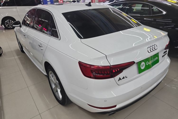 Used Audi A4L 2017 Plus 40 TFSI Ambition Model
