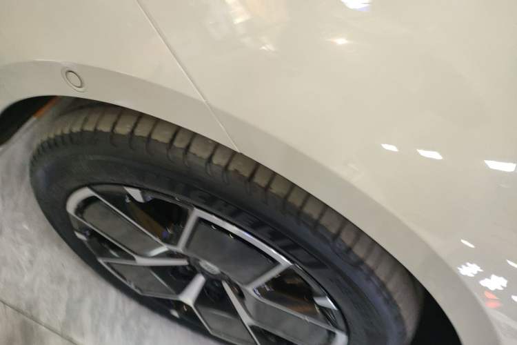 Used  SU7 2024 Rear-Drive Ultra-Long Range Advanced Pro-Level Intelligent Driving Version
