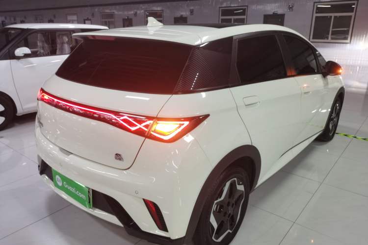 Used BYD Dolphin 2021 405 km Fashion Edition
