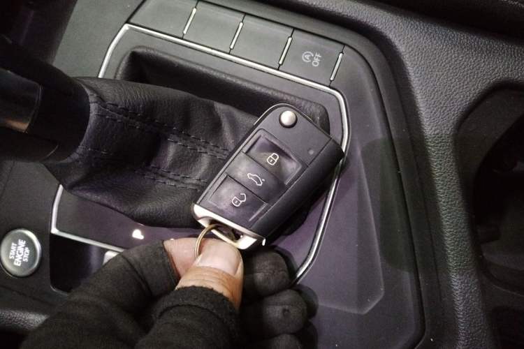 Used Volkswagen Tiguan L 2022 330TSI Automatic Two-Wheel Drive Comfort Edition
