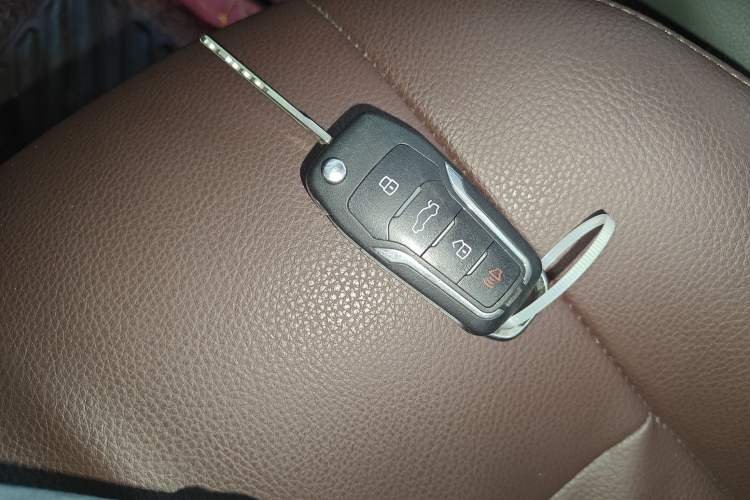 Used Nissan Sunny 2015 1.5XE Manual Comfort Edition
