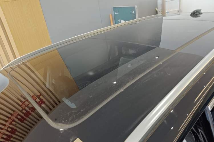 Used Hongqi HS7 PHEV 2024 2.0T PHEV Four-Wheel Drive Flagship Edition 6 Seats
