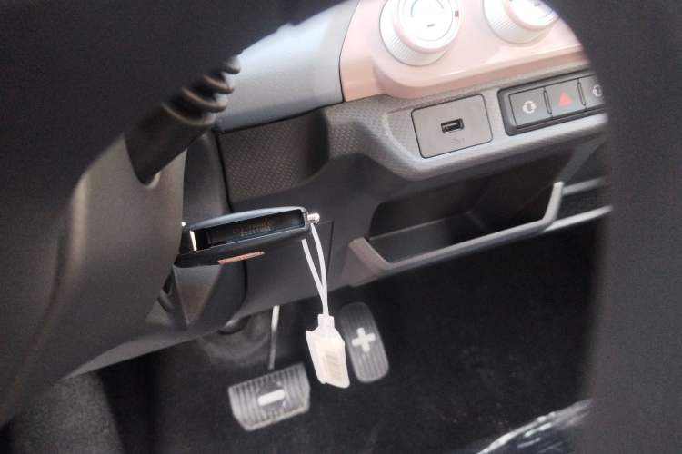 Used Chery QQ Ice Cream 2025 205km Qi Energy Version