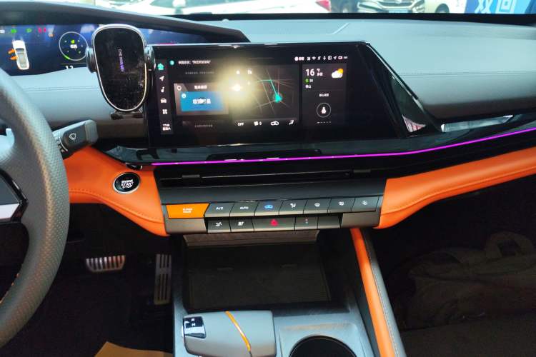 Used Changan UNI-V 2023 1.5T Sport Edition