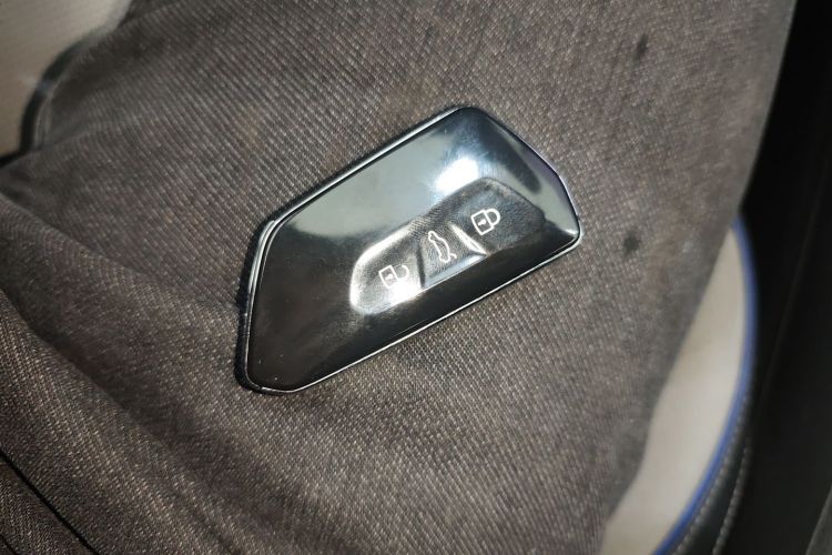 Used Volkswagen Tayron 2025 Tiguan L 380TSI 4Motion Luxury