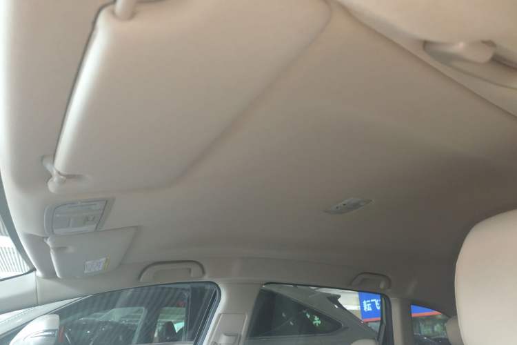 Used Honda Jade 2013 1.8L automatic Comfort version 5 seats
