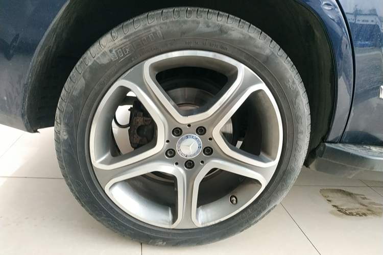 Used Mercedes-Benz GLK-Class 2015 GLK 300 4MATIC Fashion Edition Ultimate Version
