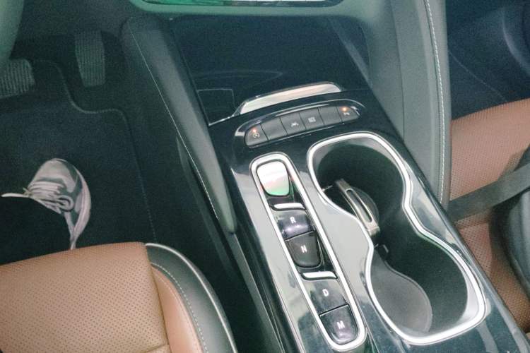 Used Buick Envision 2020 Encore GX S 652T Two-Wheel-Drive Limited-Edition S Sport Version
