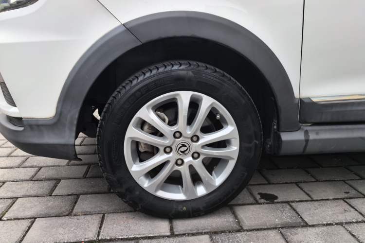 Used Dongfeng Fengon 370 2016 1.5L Manual Luxury 7-Seater