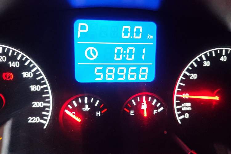 Used Chery Tiggo 3 2015 1.6L CVT ZhiShang Commemorative Edition
