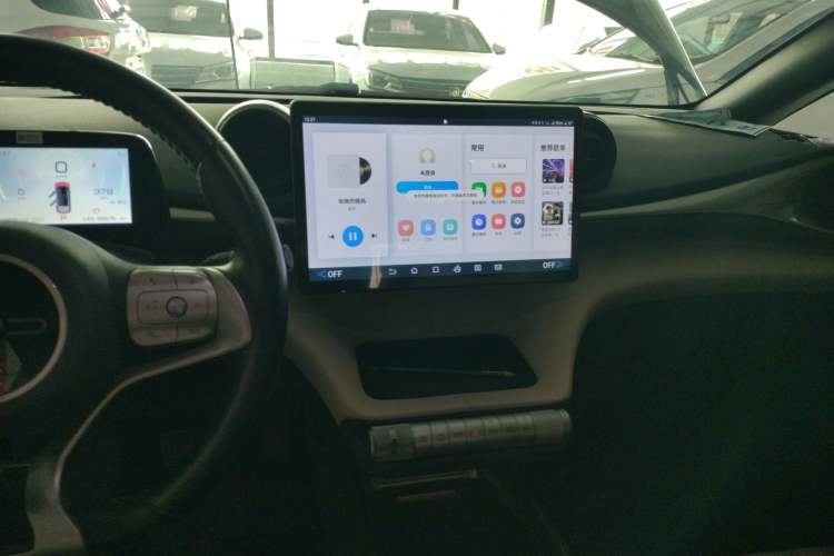 Used BYD Dolphin 2023 420 km Fashion Edition
