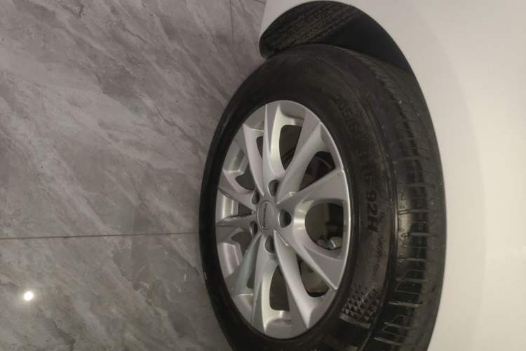 Used Roewe i5 2023 1.5L Manual Excellence Edition
