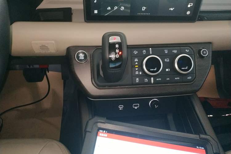 Used Land Rover Defender 2020 110 P400 Dark Special Edition
